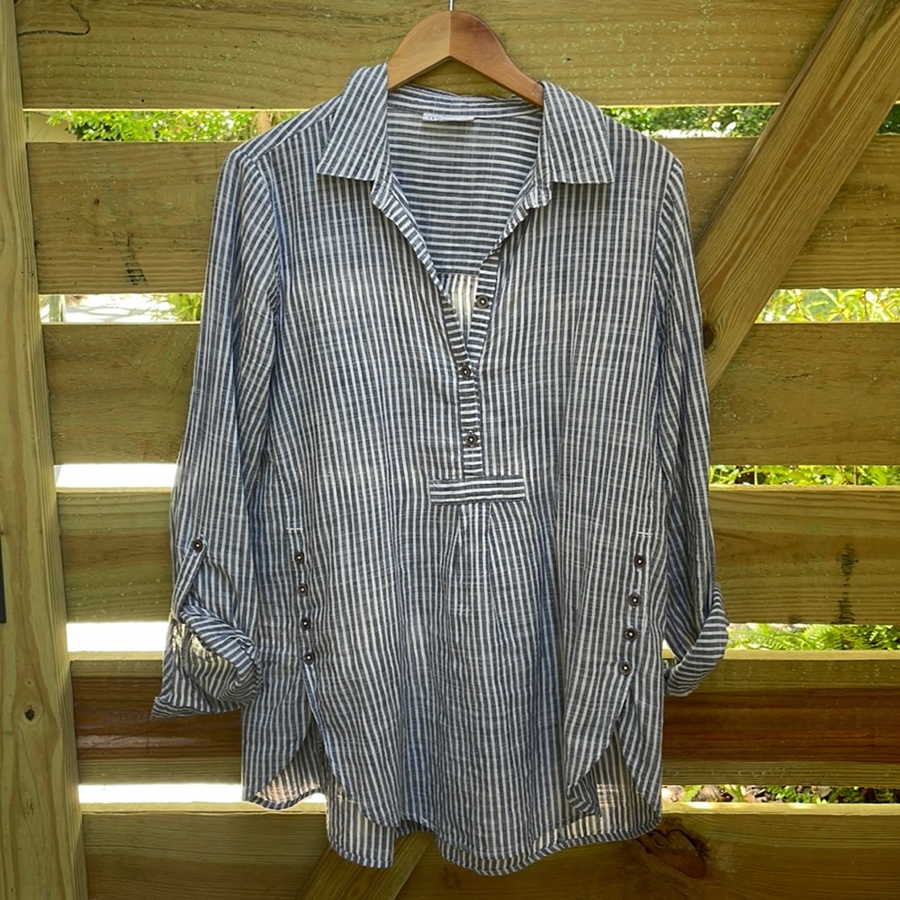 Women’s Linen striped top